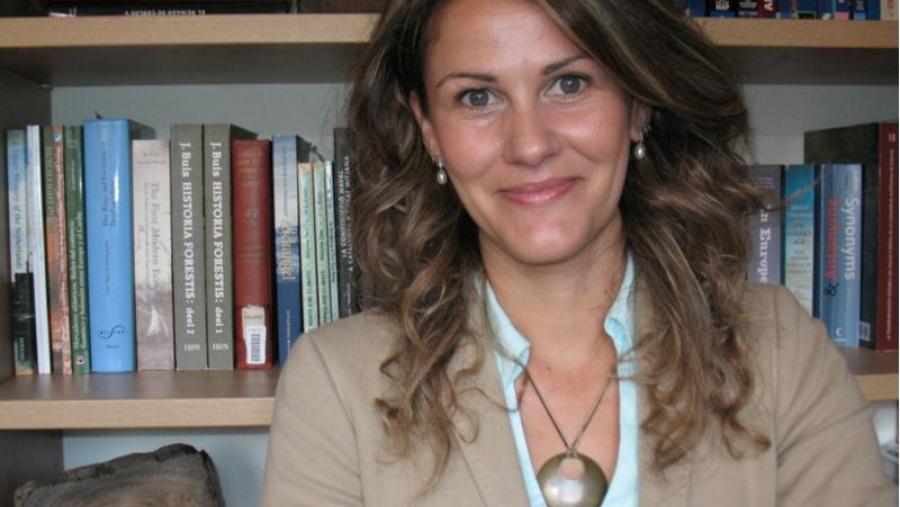 A dendrocronóloga Marta Domínguez traballa na Escola Politécnica Superior do campus de Lugo