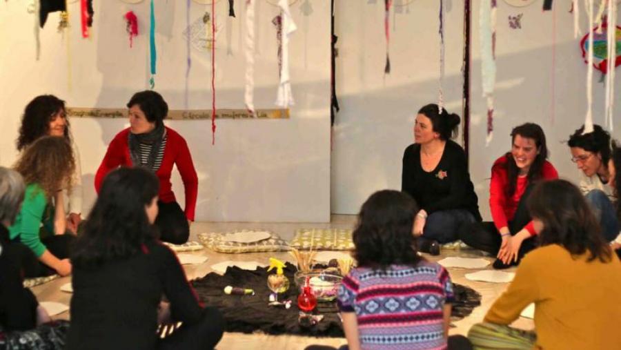 A proposta colaborativa ‘Mulleres en círculo’ chega á Igrexa universitaria