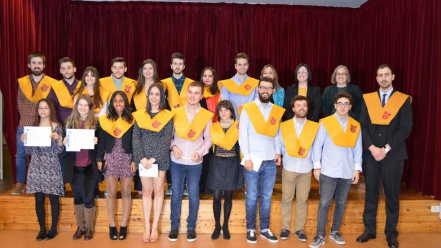 Última promoción de residentes da 'Bal y Gay'