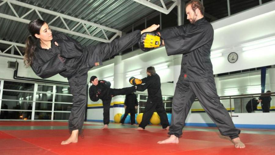 A comunidade universitaria xa pode inscribirse nos cursos de verán do Servizo de Deportes