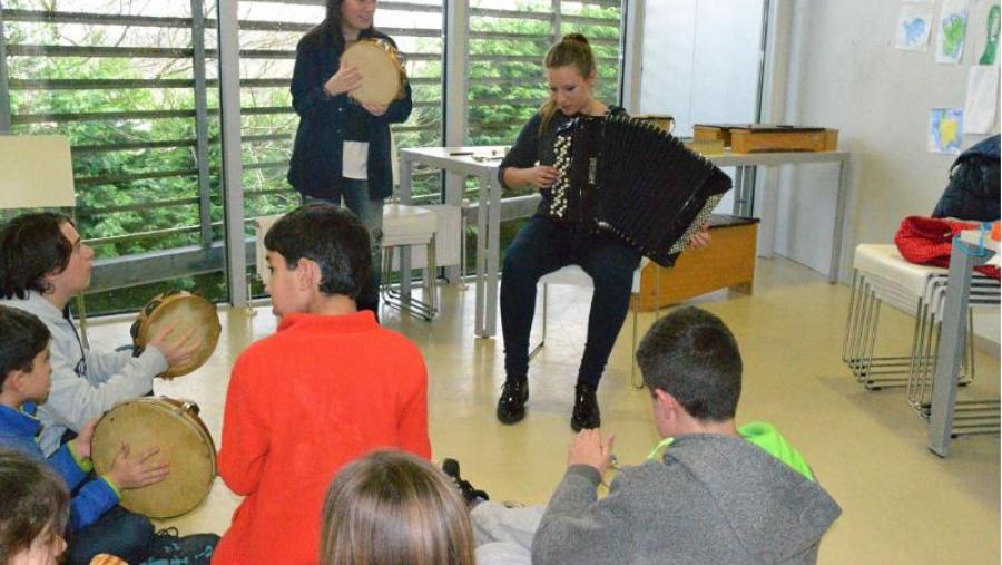 Rematou a primeira edición do proxecto ‘Unión de Canles Sociais’, con obradoiros de música para nenos e nenas de Villestro