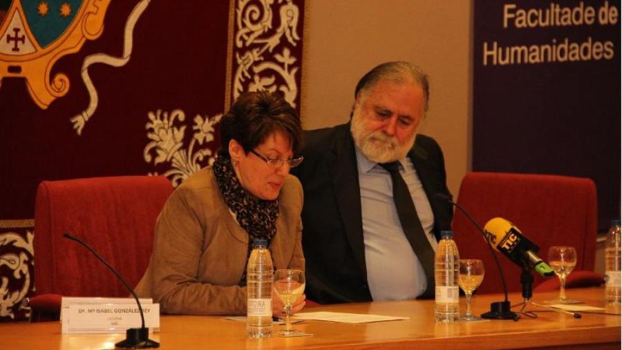 Isabel González Rey e José de Cora, no curso de verán sobre prensa local en Humanidades