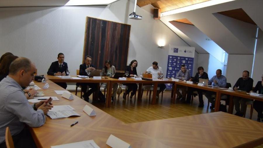 Participantes no workshop entre emprearios e responsables do Campus Terra da USC