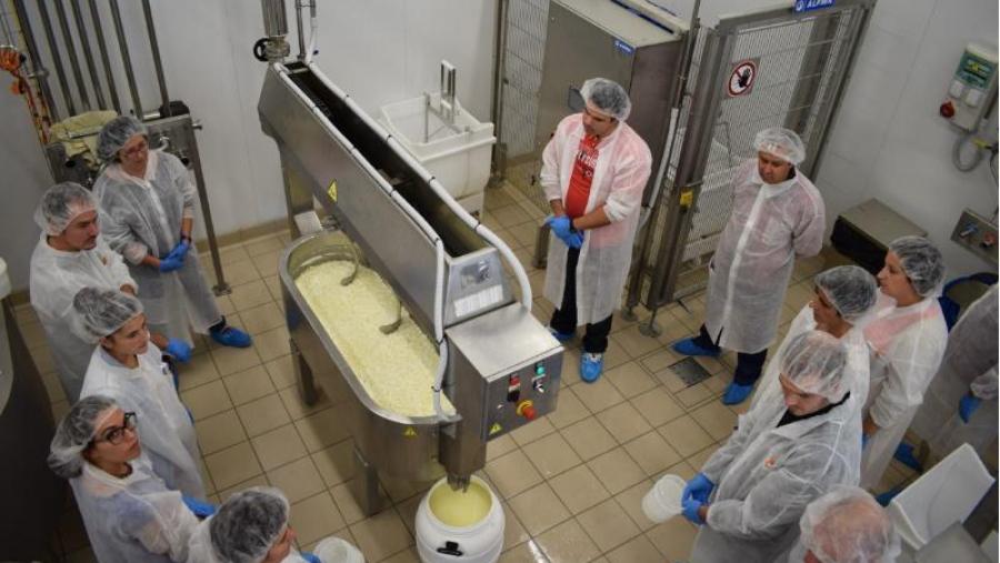 Participantes no obradoiro de produtos lácteos ecolóxicos na APlGA