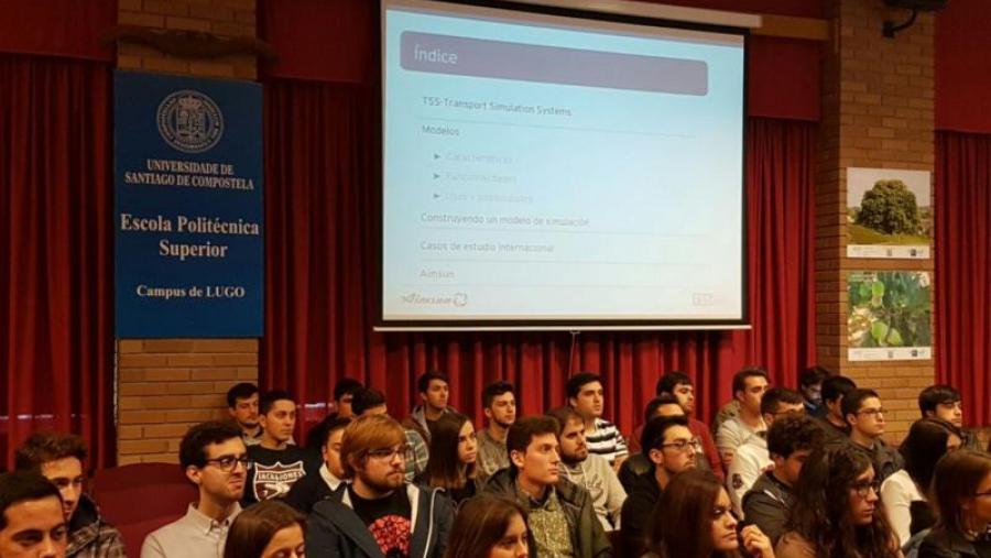 Estudantes e investigadores da EPS, no seminario impartido por Josep María Aymamí