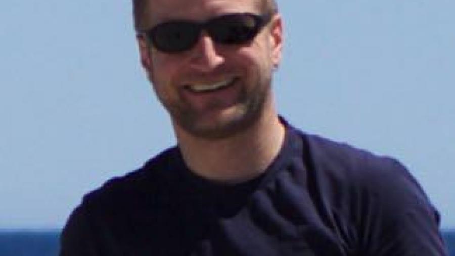 Yvan Rose é profesor na Memorial University of Newfoundland (Canadá),