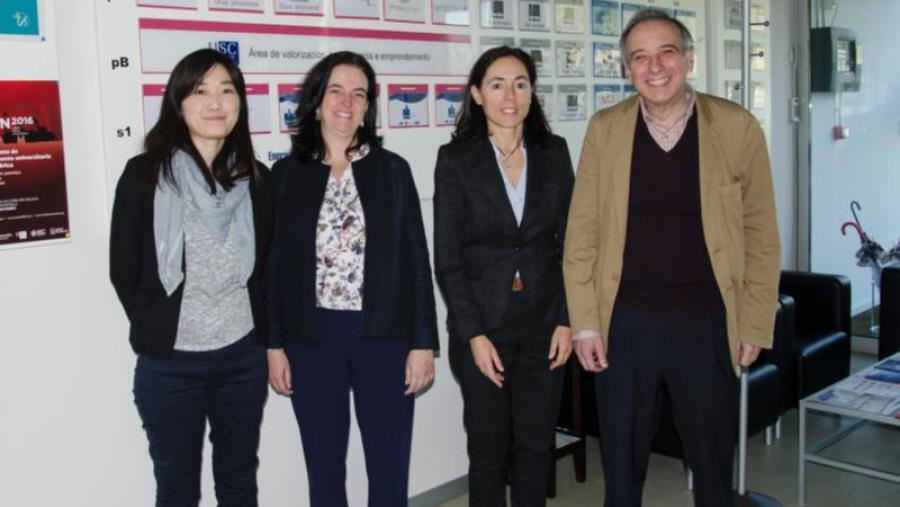 De esquerda a dereita, Dra. Yamazaki, Susana Torrente Vilasánchez, Carmen Alvarez-Lorenzo e Angel Concheiro Nine