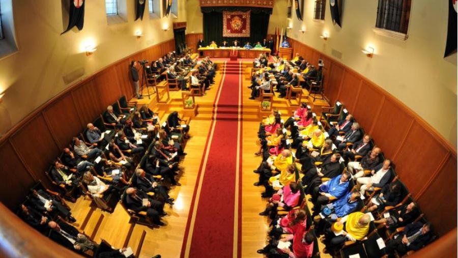 A USC investirá como doutores honoris causa a Mikhail Alexandrovich Braun, Salvador Vives e Ulises Moulines