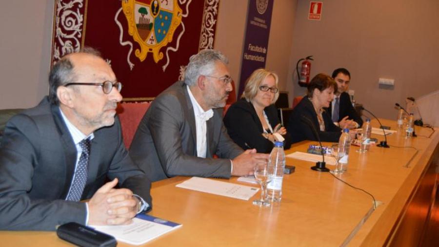 Autoridades presentes no acto celebrado en Humanidades co gallo da festividade de San Isidoro