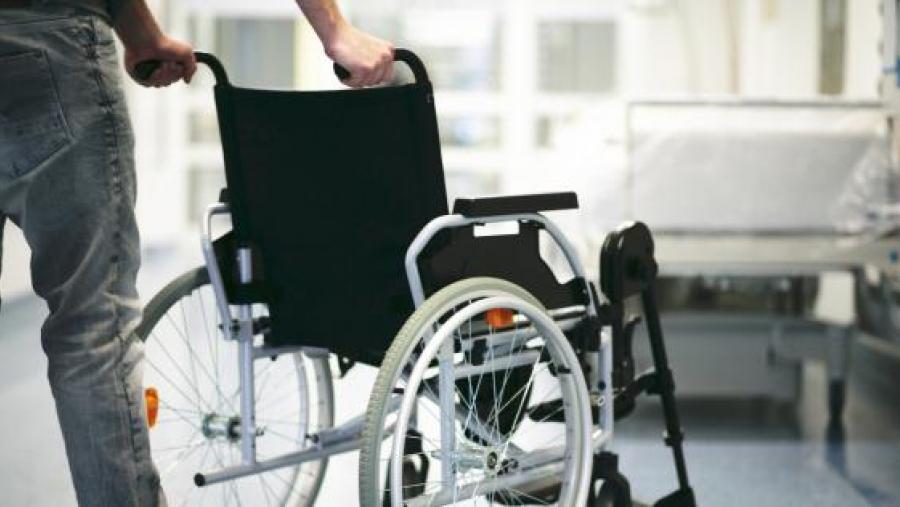 O investigador Antón Barreiro conseguiu máis da metade dos fondos para o seu proxecto de rexeneración tras unha lesión medular