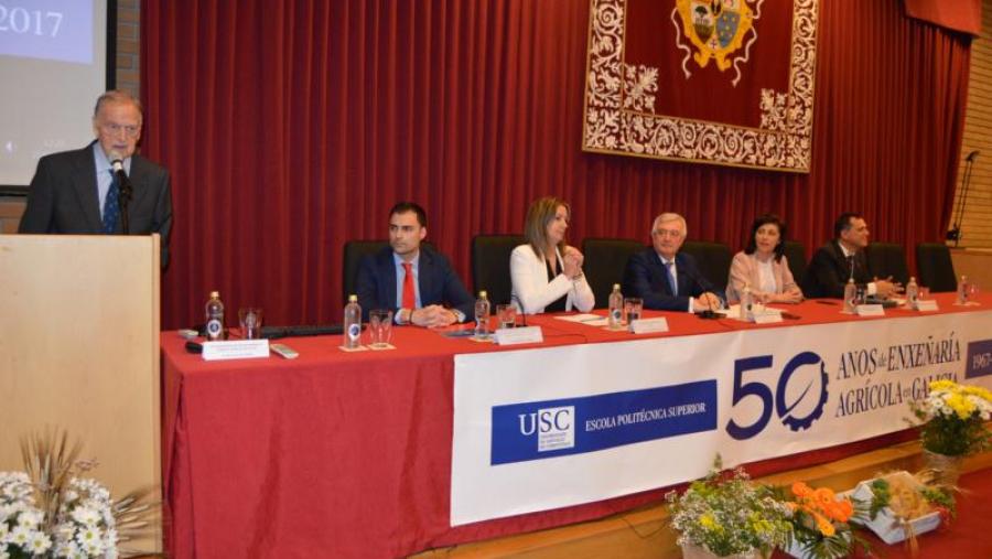 De esquerda a dereita, Ulloa Vence, Rivera, Méndez, Viaño, Vázquez e Cuesta, na EPS