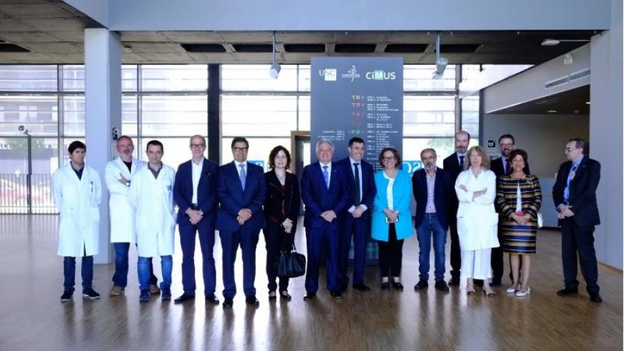 A secretaria xeral Iberoamericana visitou as instalacións universitarias do CiMUS