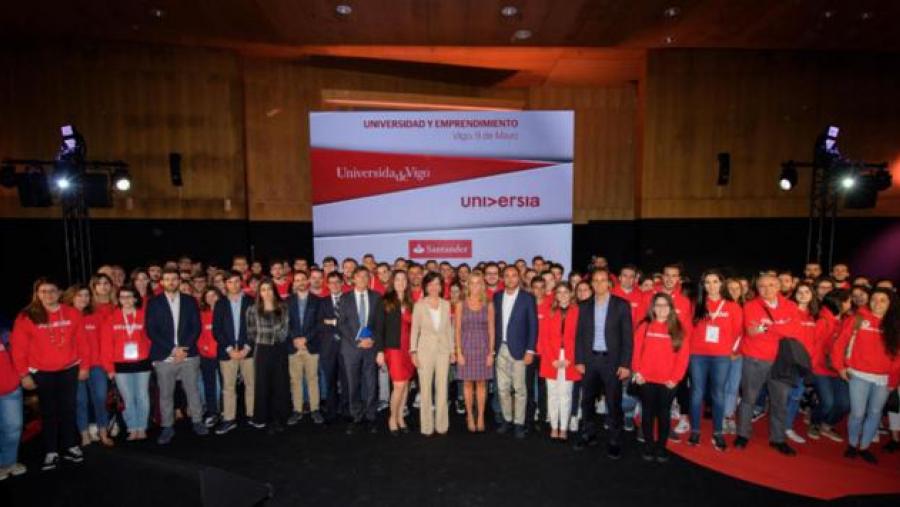 Grupo dos emprendedores universitarios galegos reunidos este martes en Vigo