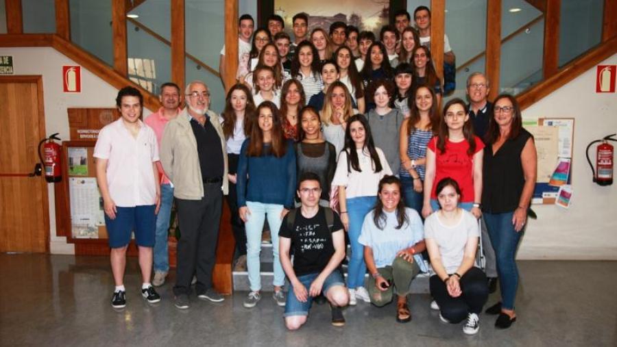 Chegan os primeiros estudantes que participan nos campus científicos de verán