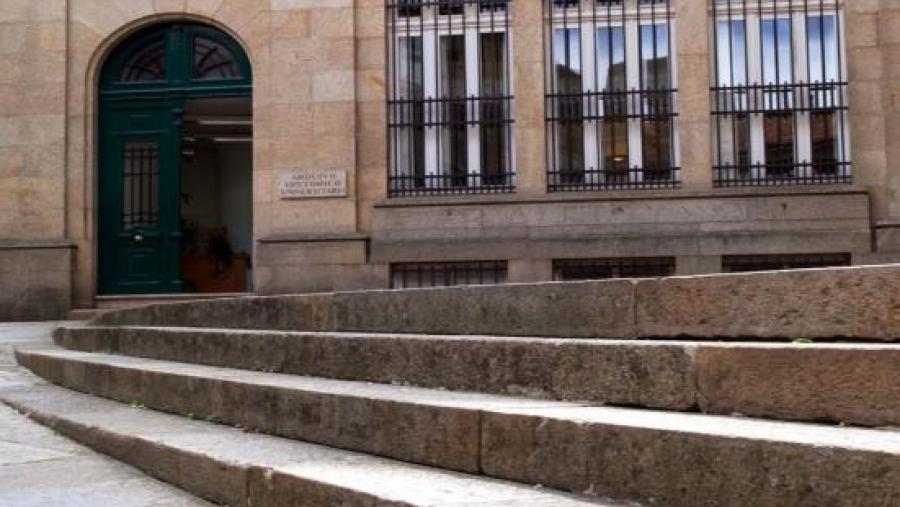 Fachada do edificio en Casas Reais