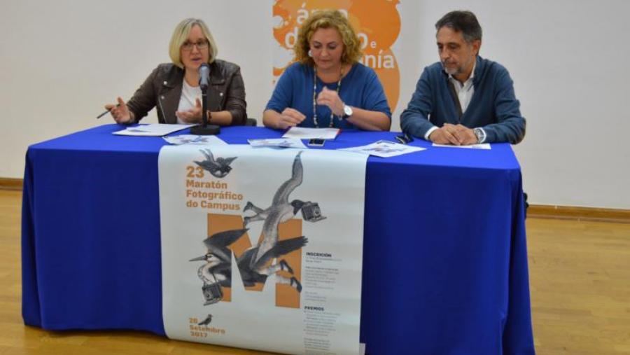 De esquerda a dereita, Carme Silva, Sonsoles López Izquierdo e Eduardo Ochoa
