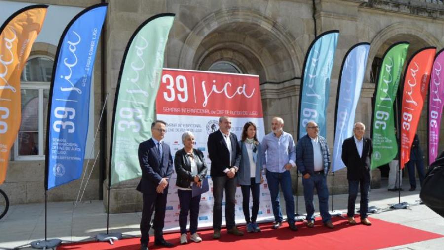 De esquera a dereita, Bueno, Basadre, Campos, Gómez, Lázare, Curiel e Xiz, na presentación da XXXIX Semana de Cine de Autor de Lugo
