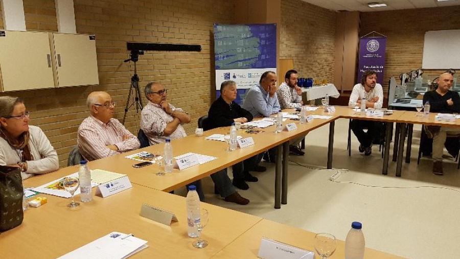 Participantes na última xornada do foro ‘A xestión cultural como espazo profesional’, na Facultade de Humanidades da USC