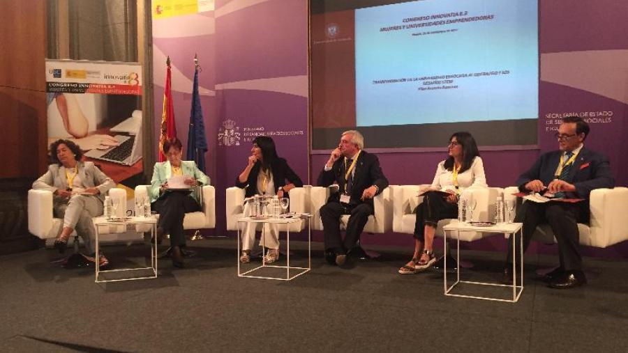 O congreso Innovatia 8.3 reuniu nunha mesa de debate ás reitoras das universidades públicas de España