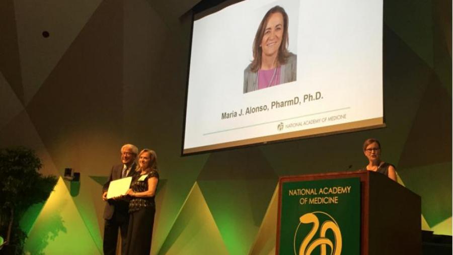 María José Alonso, esta fin de semana en Washington DC nun momento do seu ingreso na NAM