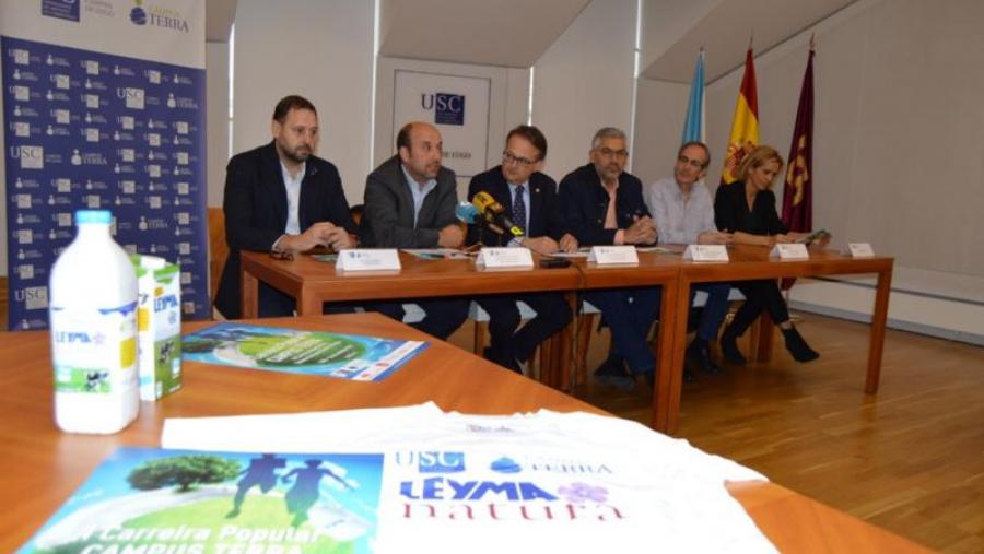De esquerda a dereita, García, Alonso, Bueno, Magán e Troncoso, na presentación da I Carreira Popular Campus Terra da USC