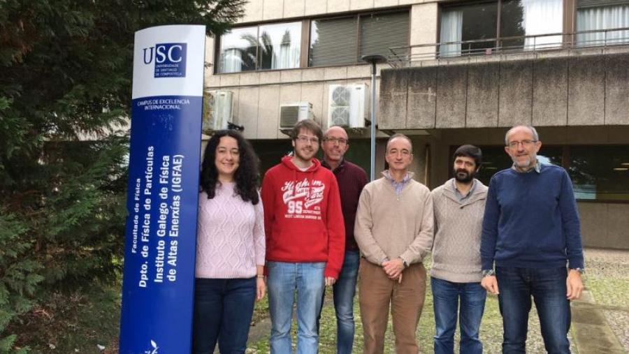 Foto de grupo dalgúns dos investigadores que participaron nos descubrimentos que reseña a revista Physics World