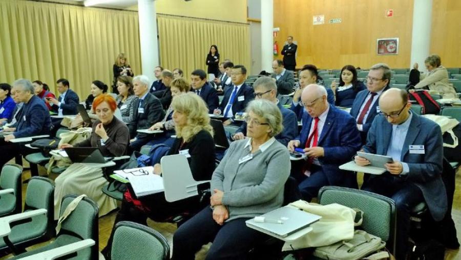 Na xornada participan representantes de máis de 20 universidades e organismos públicos de todo o mundo. Foto: Servimav