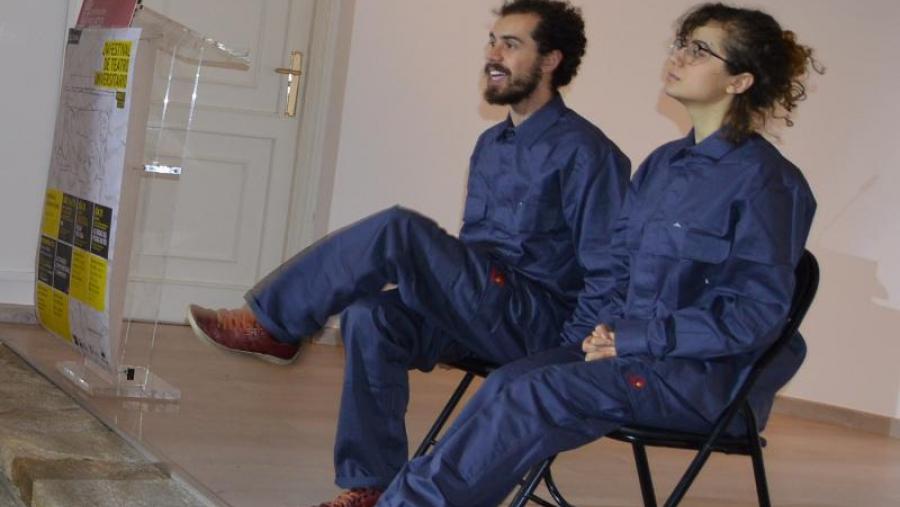 Actores da compañía de teatro USC-Lugo, nunha performance