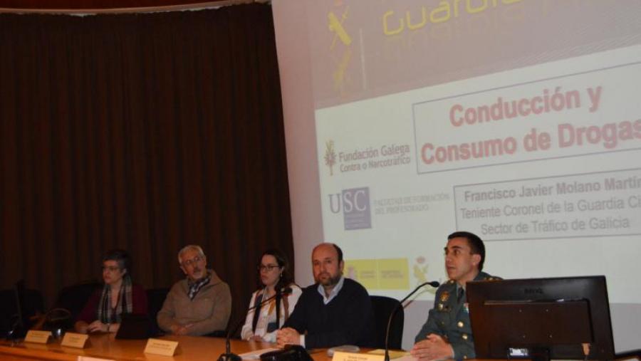 Relatores participanes nas xornadas organizadas pola Fundación Galega contra o Narcotráfico