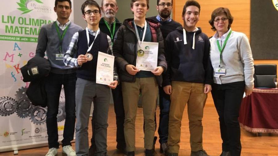 En primeiro termo, dende a esquerda, Alexander Vidal, Santiago Vázquez, Juan Carlos Rocamonde e Covadonga Rodríguez. Por detrás, Raúl Alonso, Felipe Gago e Órscar Rivero