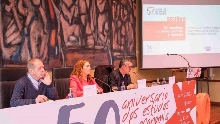 De esquerda a dereita, Xosé L. Quiñoá, María Loureiro e Edelmiro López. Foto. Pedro Casal
