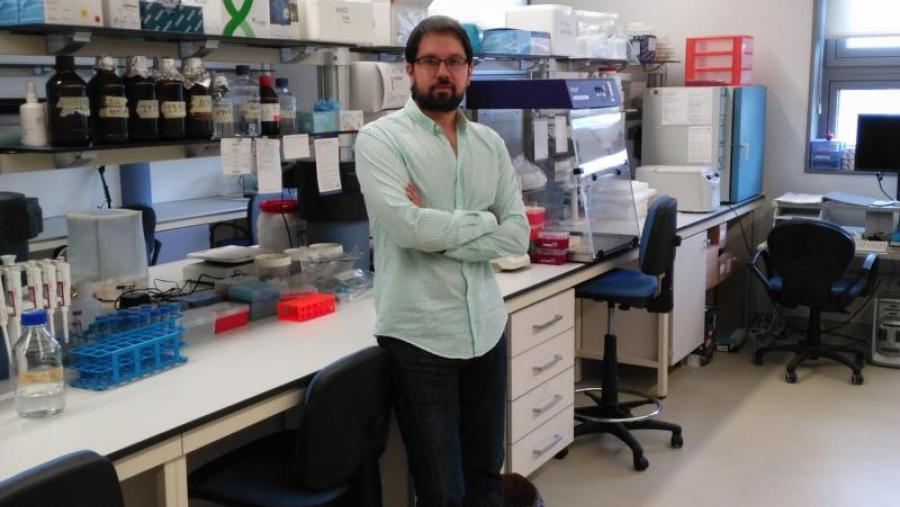 Antón Barreiro é investigador do Departamento de Bioloxía Funcional