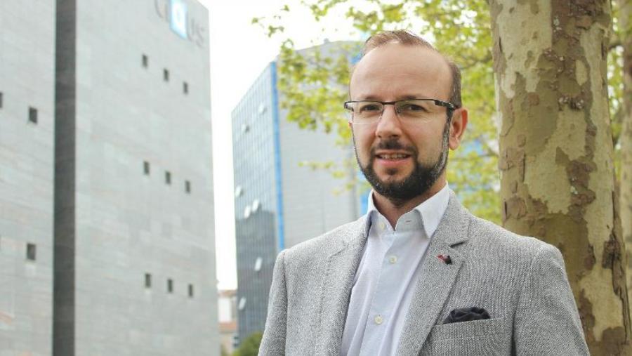 Javier Montenegro lidera na actualidade dous proxectos de investigación na fronteira do coñecemento. Foto: Andrés Ruiz