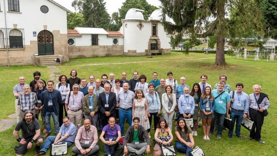 Participantes nas XVII Jornadas de Mecánica Celeste organizadas polo Observatorio Astronómico R.M.ALLER co gallo do 75º aniversario deste centro (xuño, 2018)