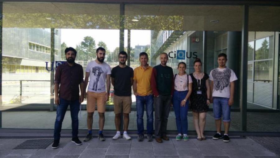 Foto do equipo gañador do premio ao mellor traballo desenvolvido por un grupo de investigación aplicada