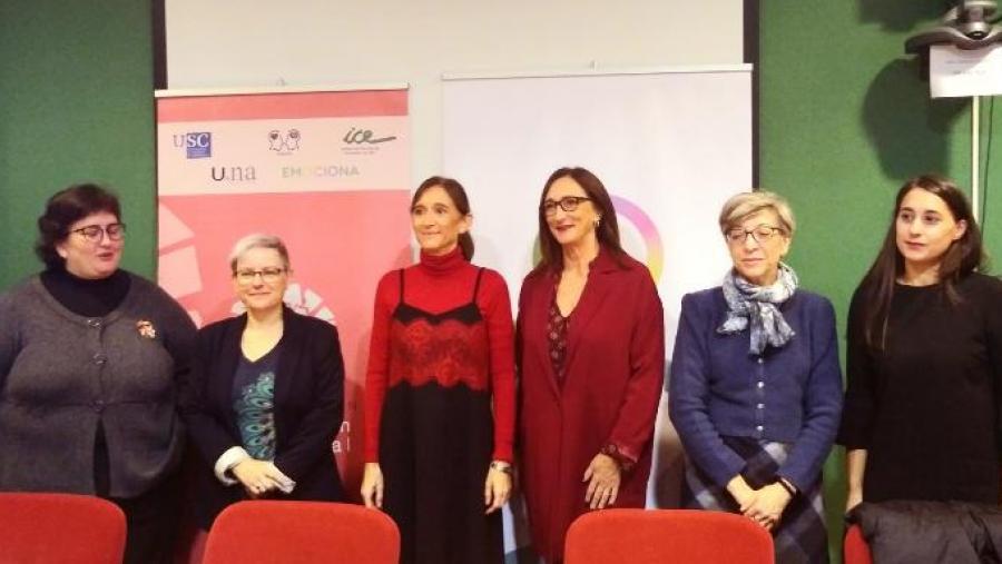 De esquerda a dereita: Mª José Méndez, Carmén Fernández, Carmen Pomar, Victoria Otero, Ana Mª porto e María Fraga