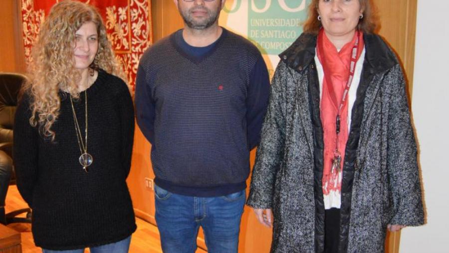 Francisco Fraga, entre Aida Jover e Asteria Luzardo, na Facultade de Ciencias de Lugo