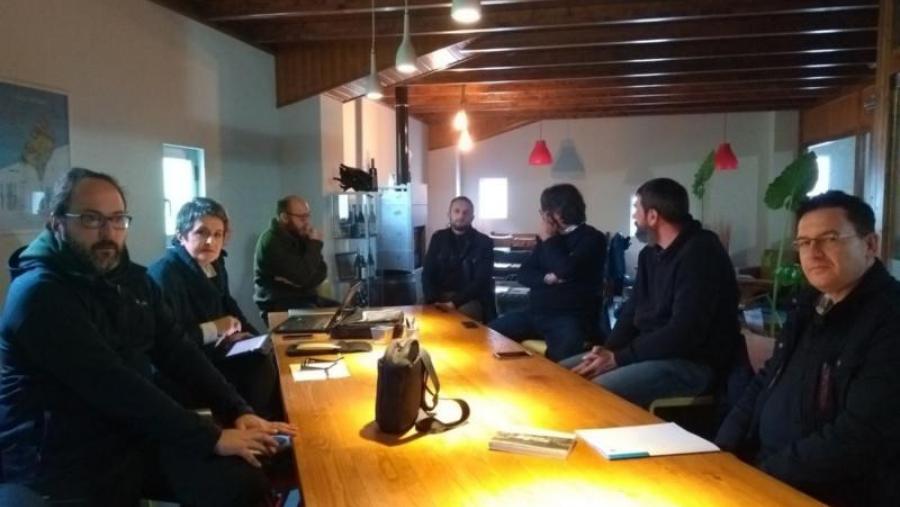 Javier J. Cancela, á esquerda, na presentación de resultados do proxecto Ecovine