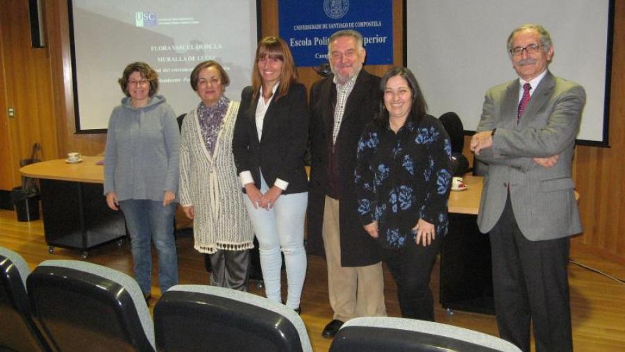 De esquerda a dereita; Martínez, Díaz, Torres, Rigueiro, Mosquera e Calabuig, na EPS de Enxeñaría da USC