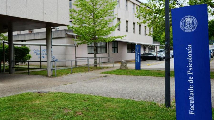 Tres egresadas da USC, entre as dez mellores notas das probas PIR