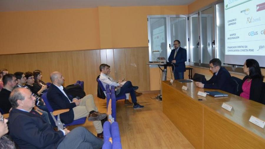 O CEO de AMSlab, Manuel Lolo, na presentación do proxecto QC4SusTex, na Facultade de Ciencias de Lugo