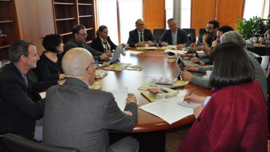 Universidades e Xunta traballan na implantación o vindeiro curso de itinerarios en galego en varios graos 