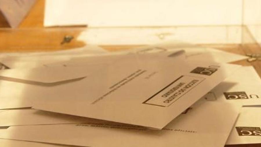 O persoal docente e de investigador e de administración e servizos elixiron aos seus representantes sindicais