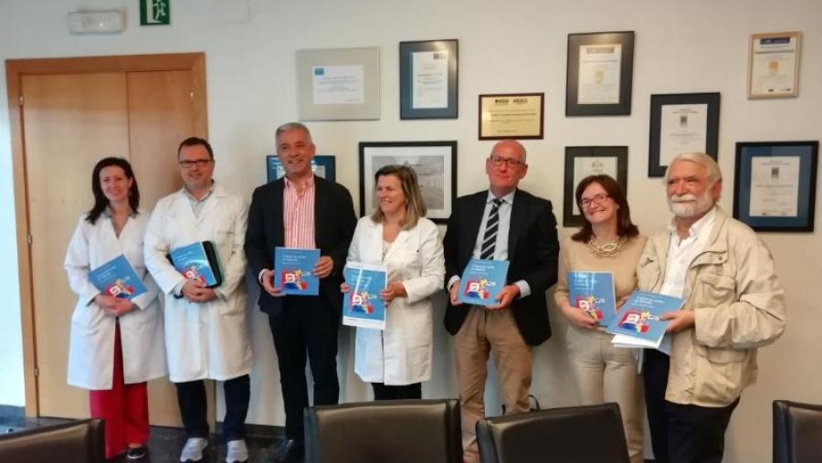 De dereita a esquerda: Manuel Martínez, Mar Lorenzo, Juan L. Blanco, Eloína Núñez, Valentín García, Federico Martinón e Elena Sobrino