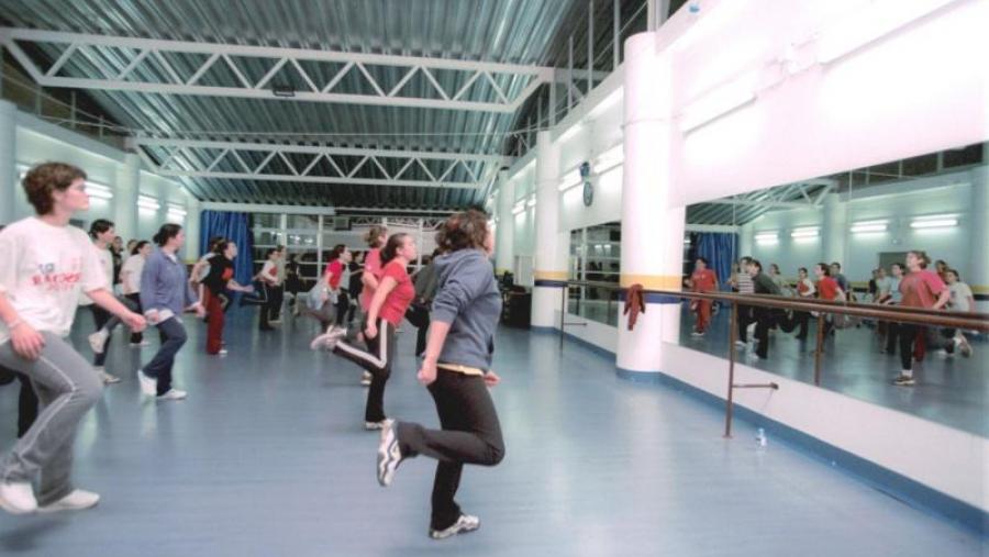 Aberto o prazo de inscrición para a programación de xuño e xullo da Área de Deportes en Santiago e Lugo