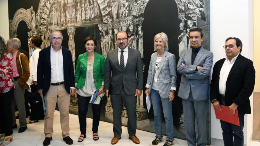 De esquerda a dereita Xosé Sánchez Bugallo, Margarita Valcarce, Antonio López, Covadonga Toca, António Leite e Joaquim Coimbra. Foto: Santi Alvite