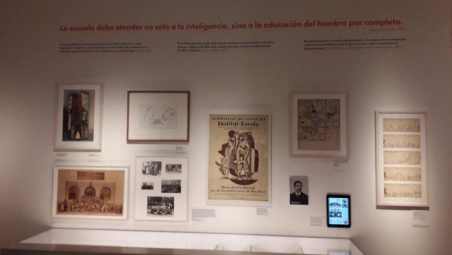 Documentación exhibida na mostra 'Laboratorios de la nueva educación'