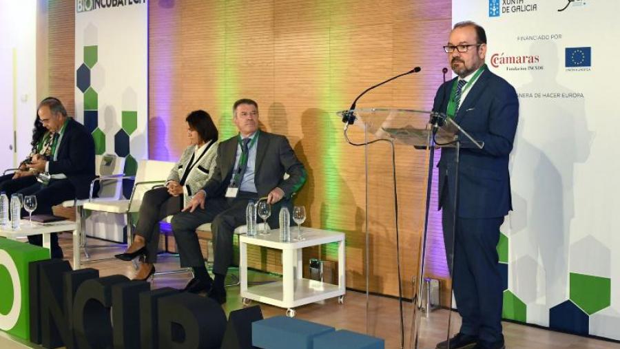 O reitor Antonio López nun momento da presentación. Foto: Santi Alvite