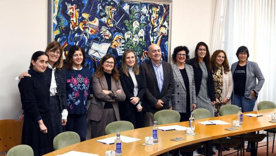 Participantes na xornada de presentación. Foto: Santi Alvite