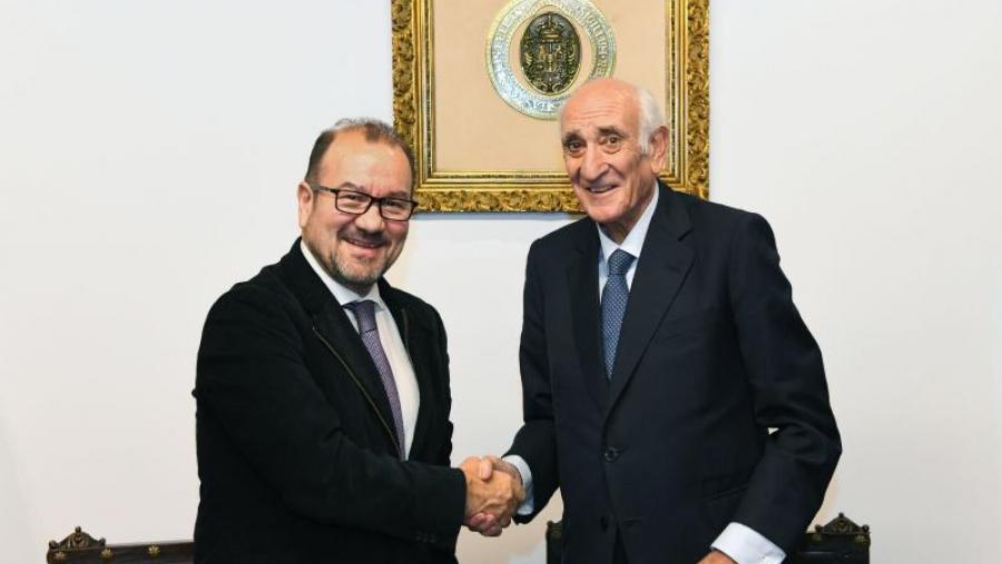 Un equipo de Economía Financeira estuda a xestión do risco e o aseguramento nas empresas galegas